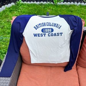 Vintage Navy Blue Cropped Top 👚